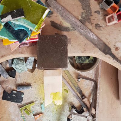 Bench shot. Bench peg and tools. Bench shot. Bench peg and tools.