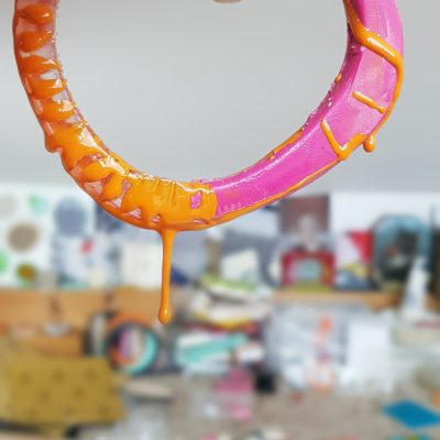 Bangle inlay with dripping resin. Bangle inlay with dripping resin.